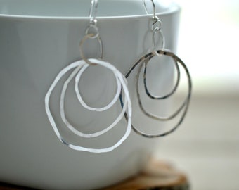 Triple ring silver earrings, sterling silver hoop earrings, hammered silver earrings, dangle