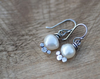 Real pearl earrings, pearl drop earrings, fresh water pearl dangle earrings, silver earrings, pearl jewelry, mom gift, bridesmaid gift