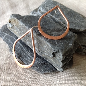 Copper earrings, teardrop post earrings, hammered copper hoops image 4