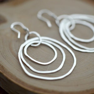 Triple ring silver earrings, dangle sterling silver hoop earrings, hammered silver earrings