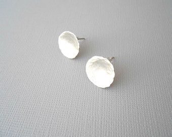 Hammered silver posts, hammered dot earrings, sterling silver discs, rustic chic, handmade jewelry