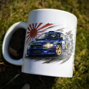 Kubek JDM Subaru Impreza STi B22 – japońska sztuka sumi-e, unikalna grafika przód/tył