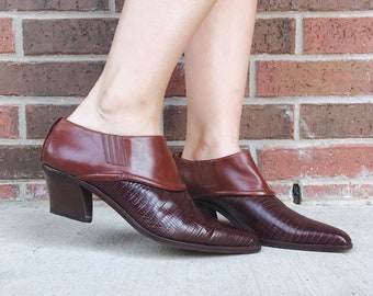 vintage 80s FAUX REPTILE western Ankle BOOTS 10 slip on boho ankle booties winklepicker heels Italian boots vintage shoes cowboy roper boots