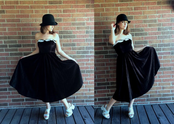 vintage 80s black STRAPLESS lace VELVET DRESS Medi