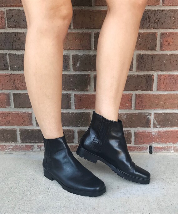 nine west crimson chelsea bootie