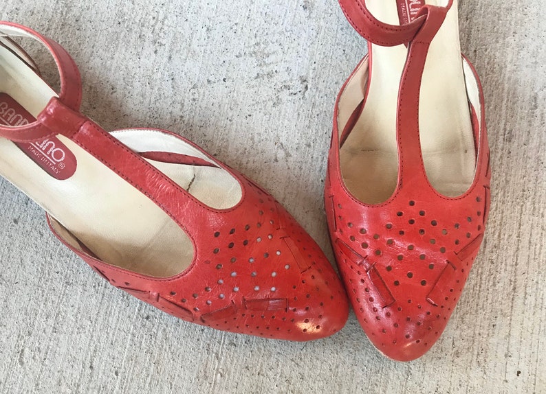 vintage 80s T-Strap CHERRY RED Polka Dot OXFORDS 7 cut out woven Italian leather 80s heels brogues boho vintage shoes pointy flats maryjanes
