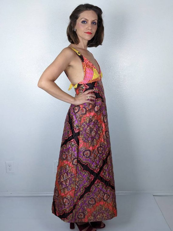 vintage 60s QUILTED mod Halter MAXI DRESS xs opul… - image 3