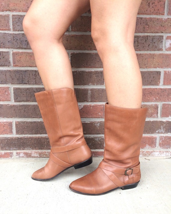 VTG 80 s caramel brun boucle les bottes d’équitation harnais cuir 8 9 ouest haut apparteHommes ts boho hippie automne hiver | Valeur Formidable
VTG 80 s caramel brun boucle les bottes d’équitation d’équitation d’équitation harnais cuir 8 9 ouest haut apparteHommes ts boho hippie automne hiver | Valeur Formidable
69c206
