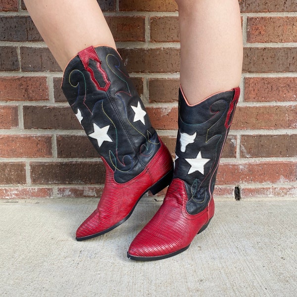 Gr. 8.5 Vintage 80er Jahre STERNE rot, schwarz Western COWBOY BOOTS regenbogenfarbene genähte Lederstiefel Rockabilly spitze Cowgirl wadenlange Damenstiefel 39