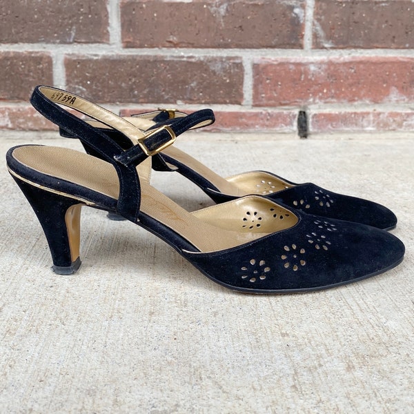 size 8.5 vintage 70s Black Velvet FLOWER POWER Cut Out HEELS narrow groovy daisy slingback retro heels disco boho shoes hippie 70s pumps 39