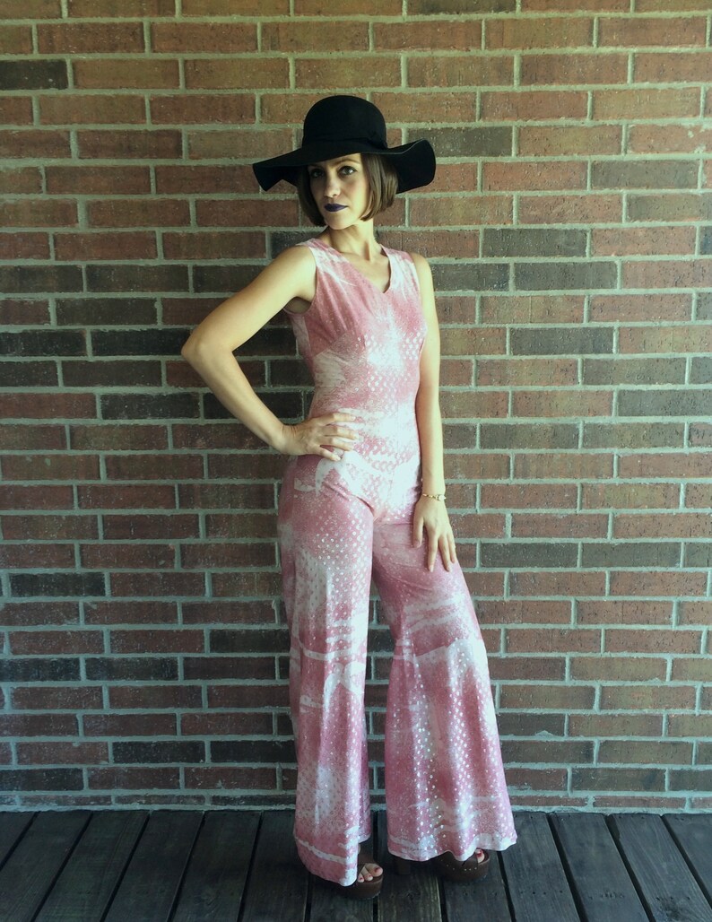 vtg 70s Dusty Pink BIRD PRINT silver metallic Bellbottom JUMPSUIT xss disco pantsuit glam avant garde boho hippie festival romper playsuit