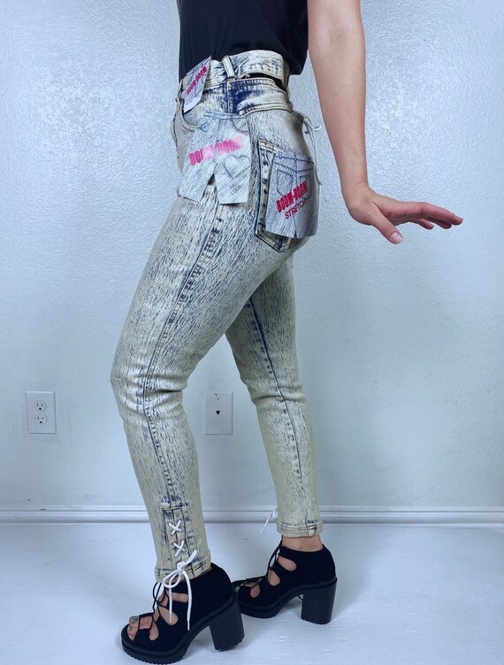 size 26 vintage 80s DEADSTOCK Acid Wash JEANS Sma… - image 4