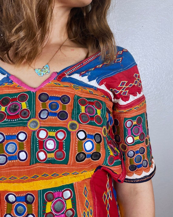 vintage COLORFUL Embroidered MIRRORED TOP xs/s op… - image 4