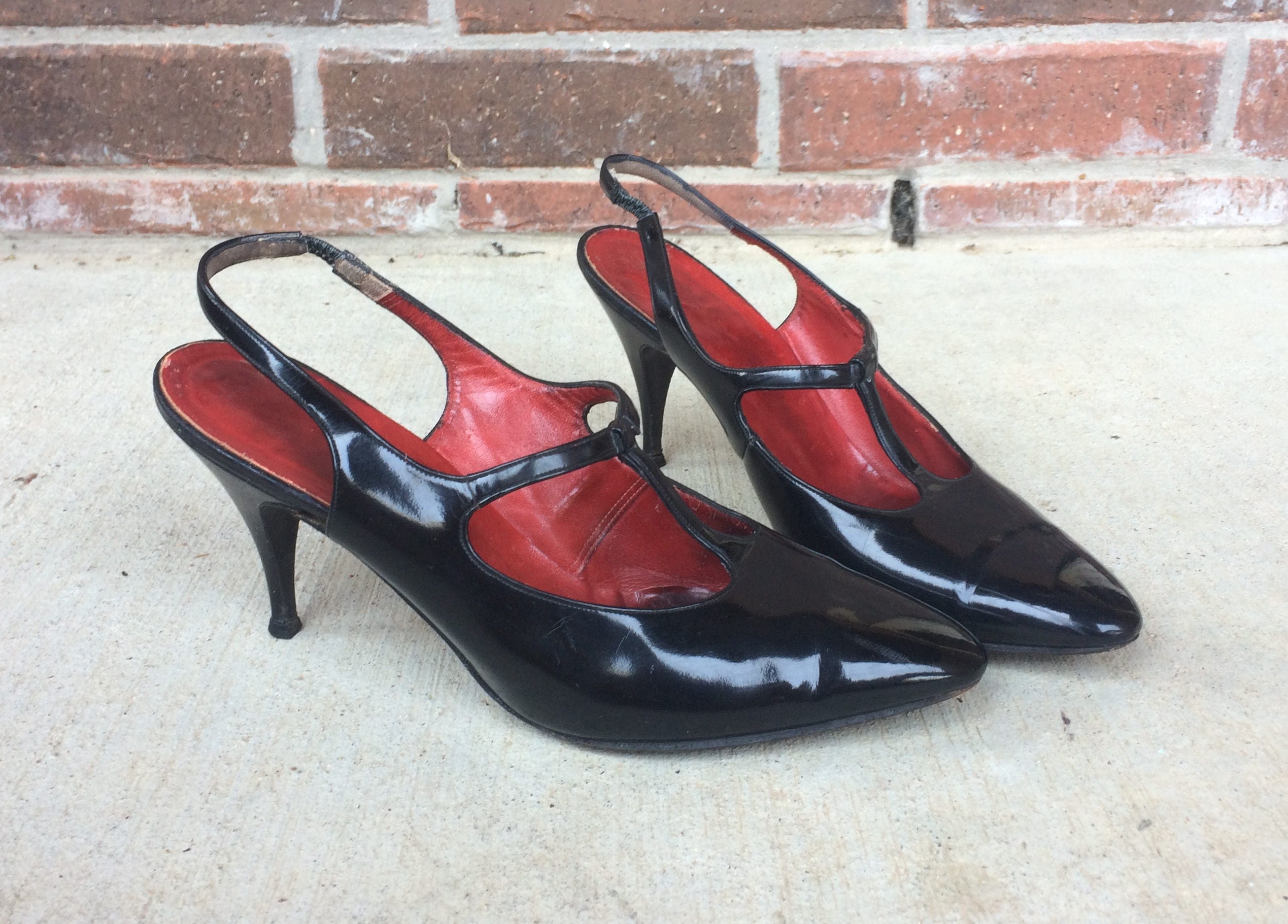 Vintage 50s black PATENT LEATHER Tstrap Kitten HEELS 6.5 Etsy