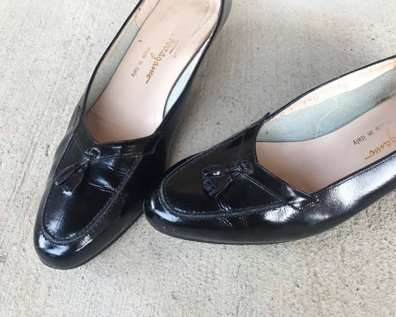 vintage 80s black FERRAGAMO patent leather TASSEL