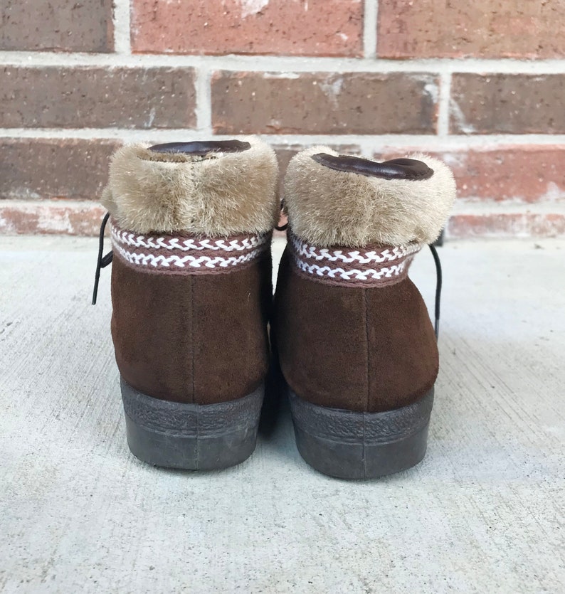 vintage 60s YODELERS faux fur WINTER BOOTS 7 lace up ski boots suede leather cozy ankle boots boho hippie shearling booties 60s shoes folk