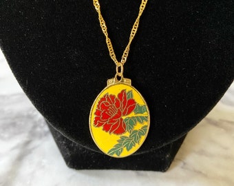 Vintage small yellow floral red hibiscus cloisonné enamel oval necklace