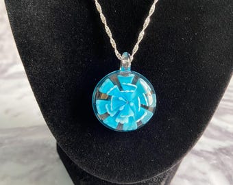 Light green murano style round floral glass necklace
