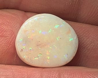 Spencer Idaho Opal - 10 Ct - Solid - White Body Color