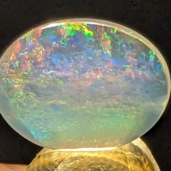 4.6 Ct. Mexican Crystal Opal - Contra-Luz Colors - Cabochon, 14.6 x 11 mm