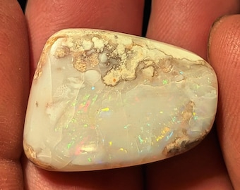 Spencer Idaho Opal - Polished Specimen Or Cab - 34 Ct - White Body Color