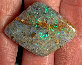Louisiana Opal - 50 Ct - Settable Cab  - Rare Material!