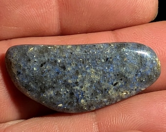 Louisiana Opal - 28 Ct - 38 x 16.5 mm - Rare Material!