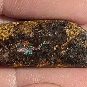Boulder Matrix Opal - 22 Ct. - Yowah, Australia