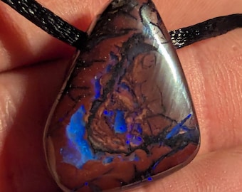 Boulder Opal Pendant, Necklace - 42.7 CT - Australian - Koroit -
