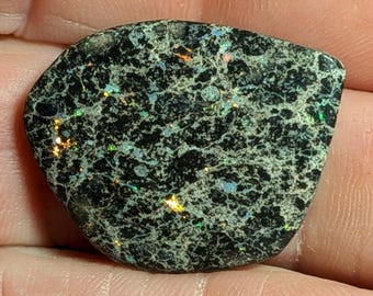 Mexican Leopard Opal - 26.5 Ct. - 30 x 24 mm - Reds