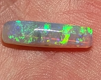 2.6 Ct. Lightning Ridge Australian Opal - 18 x 4.3 mm - Natural
