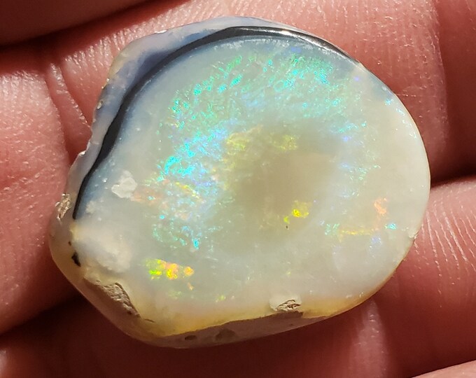 24.6 Ct Lightning Ridge Nobby Opal, Polished Specimen - 22.3 x 21 x 13 mm - Natural, Australia