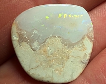 Spencer Idaho Opal - 10.6 Ct - Solid - White Body Color