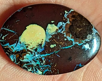 Boulder Matrix Opal - 46 Ct. - 31.2 x 22 mm - Yowah, Australia