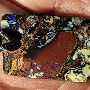 69 Ct. Boulder Opal Pendant, Necklace - Australian - Yowah - 33 x 25 mm