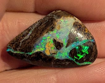 Boulder Matrix Opal - 25 Ct. - 29 x 18.5 mm - Koroit, Australia