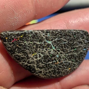 Mexican Leopard Opal - 26.8 Ct. - 36 x 20 mm - Bright Red Veins