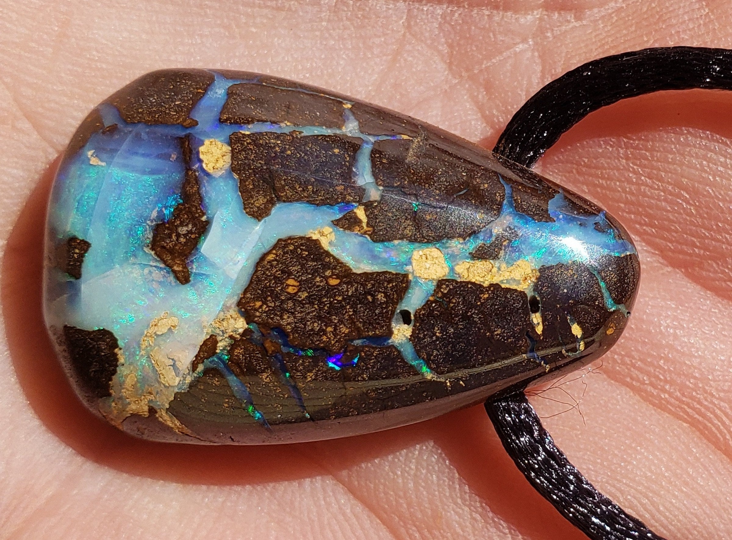 Necklace Boulder Opal Pendant 31 x 19 mm 31.4 Ct