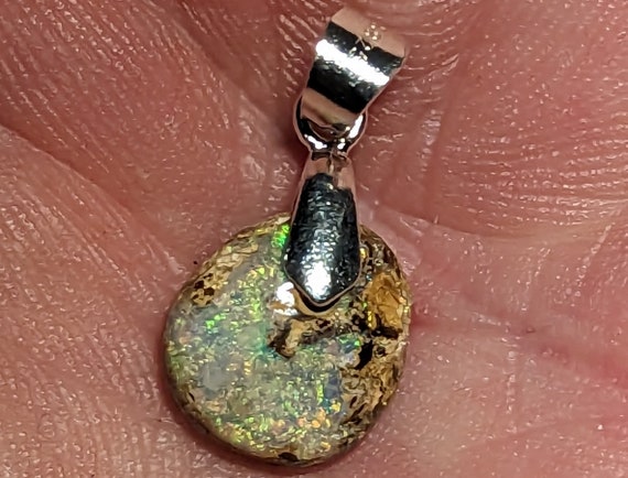 5.3 Ct Boulder Opal Pendant - Koroit Australia - Sterling Silver Bail - 11.3 x 10 mm