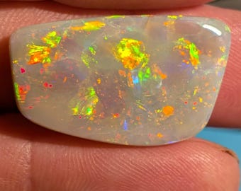 Lightning Ridge Australian Opal - 21 Ct - Natural - Brilliant Colors!