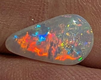 Coober Pedy Crystal Opal - 1.3 Ct -  13.8 x 8 mm - Australia - Natural