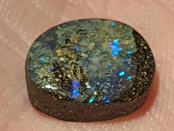 6.4 Ct Boulder Opal - Winton, Australia - 13.3 x 10.6 mm