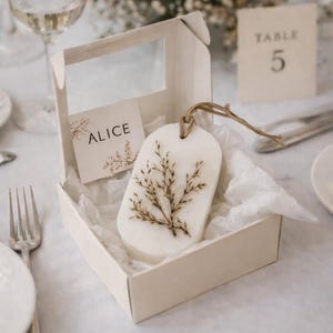 Bröllopsgåva / Babyshower / Dop / Möhippa / Handgjord doftande sojavaxpåse | Blommig doftgåva