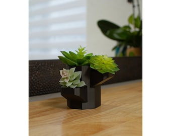 Mini Pocket Planter – 3D Printed Desk Plant Pot with Side Holes