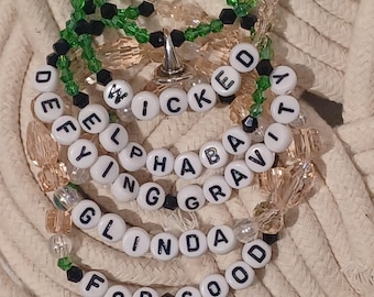 Wicked-Inspired Friendship Bracelet – Glinda & Elphaba Bead Bracelet | Broadway Musical Jewelry | Theater Gift