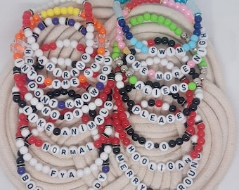Conjunto de Pulseiras Arirang | Inspirado no Álbum do BTS | Presente para Fãs de K-Pop com Contas Vermelhas, Pretas, Brancas e Roxas