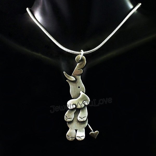 Elephant Necklace / Sterling Silver Wild / Zoo Animal Elephant Necklace - Taro
