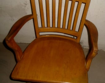 Vintage Hi Point Wood Bankers Lawyer Office Desk Chair Swivel Rolls