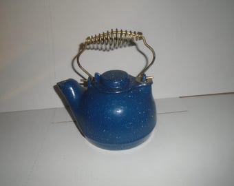 VTG Blue White Splatter Speckled Enamelware Graniteware Teapot Tea Pot Swing Lid