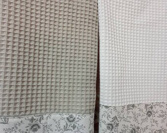 Gofre de gofre gris pálido Teatowel con borde de tela y adorno Ricrac o adorno de encaje sin franqueo